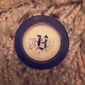 KVD Thunderstruck metal crush eyeshadow